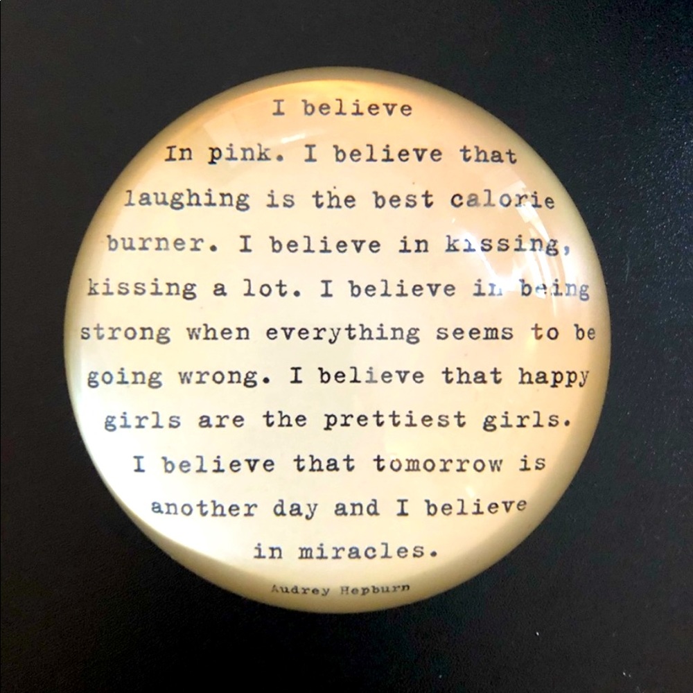 💛 be strong….. feel beautiful🦋